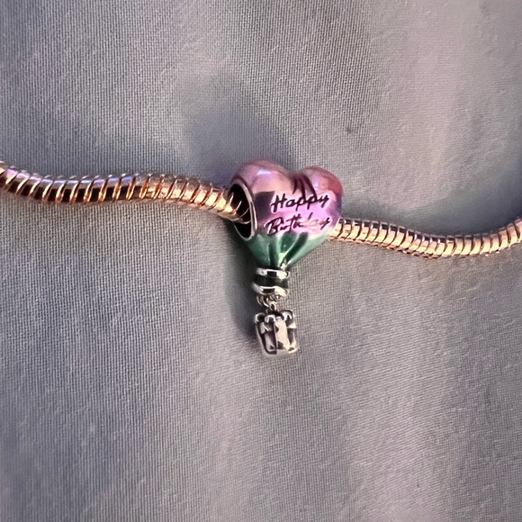 Silver "Happy Birthday" Heart Hot Air Balloon & Gift Box Charm - Picture 5 of 6